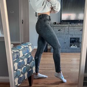 Abercrombie & Fitch high rise curve love super skinny ankle jean size 24.